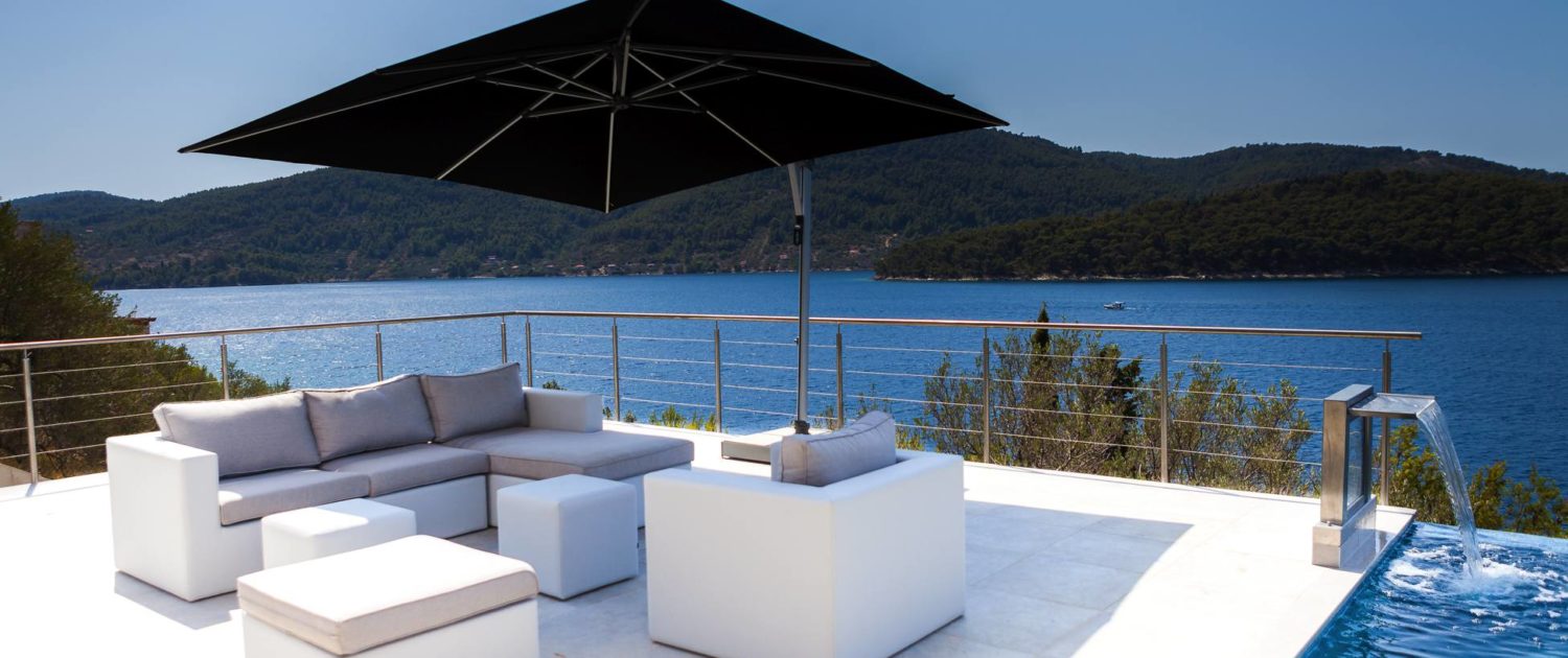 Luxury poolside @ The STYLE AND SEA Luxury Seaside Villa